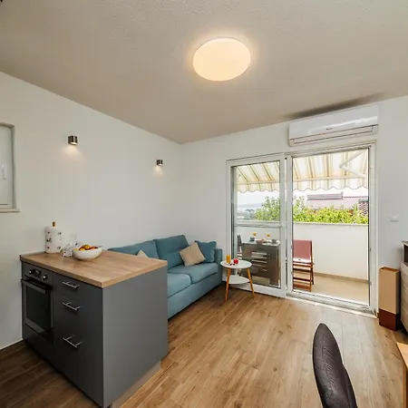 Cozy With Sea View Apartamento