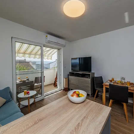 Cozy With Sea View