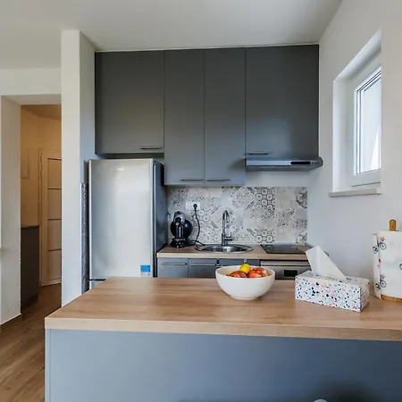 Cozy One-bedroom
