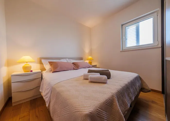 Cozy With Sea View *