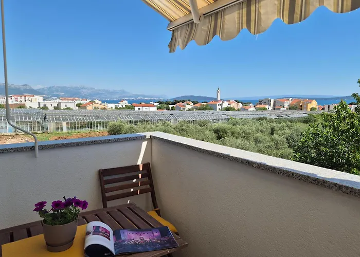 Apartamento Cozy With Sea View Kaštela